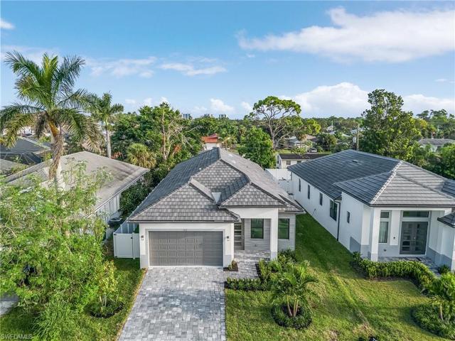 661 109th AVE N, NAPLES FL 34108
