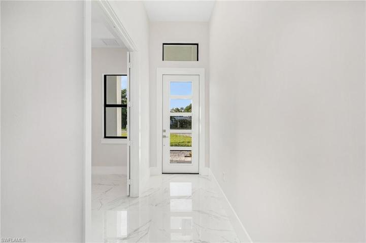 661 109th AVE N, NAPLES FL 34108