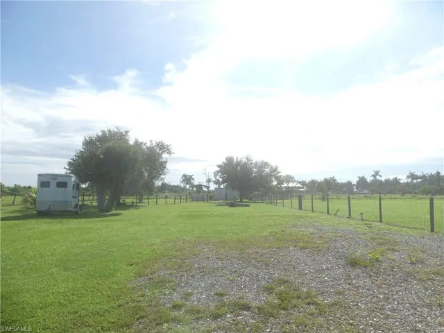 View of yard featuring a rural view