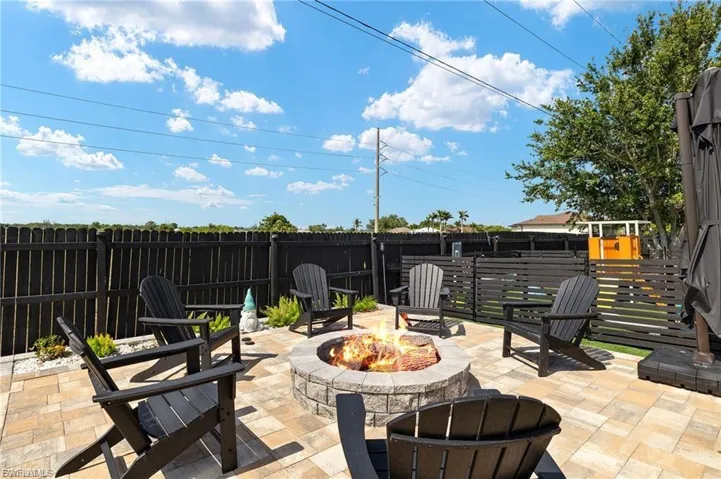 329 Ne 27th St, Cape Coral, Florida 33909