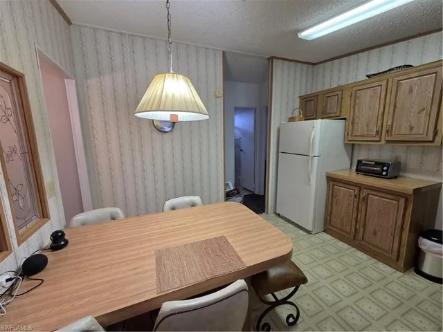 Eat-in Kitchen has plenty of room for the family!