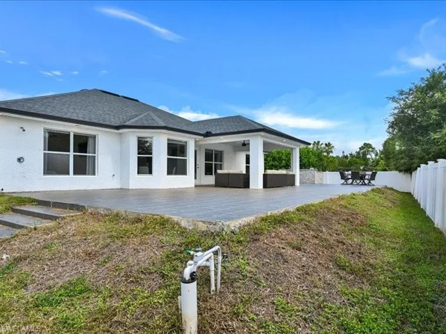 25 Nw 29th Pl, Cape Coral, Florida 33993