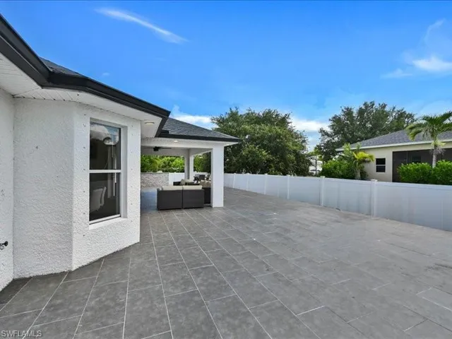 25 Nw 29th Pl, Cape Coral, Florida 33993