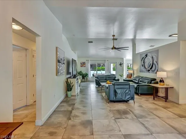 25 Nw 29th Pl, Cape Coral, Florida 33993