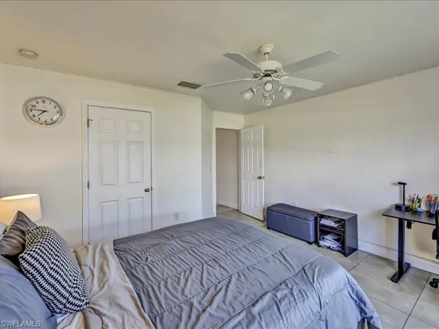 25 Nw 29th Pl, Cape Coral, Florida 33993