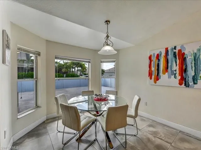 25 Nw 29th Pl, Cape Coral, Florida 33993