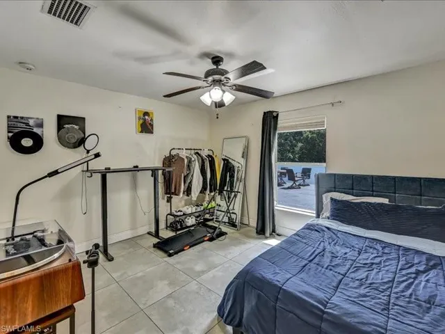 25 Nw 29th Pl, Cape Coral, Florida 33993