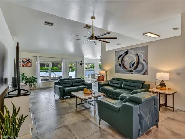 25 Nw 29th Pl, Cape Coral, Florida 33993