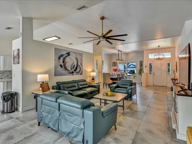 25 Nw 29th Pl, Cape Coral, Florida 33993