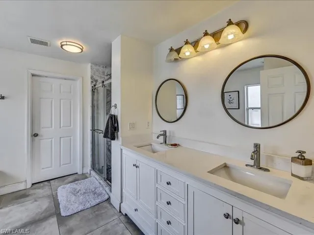 25 Nw 29th Pl, Cape Coral, Florida 33993