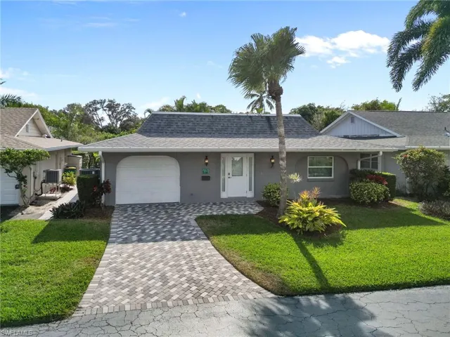 3  Crooked  LN, Naples, FL 34112