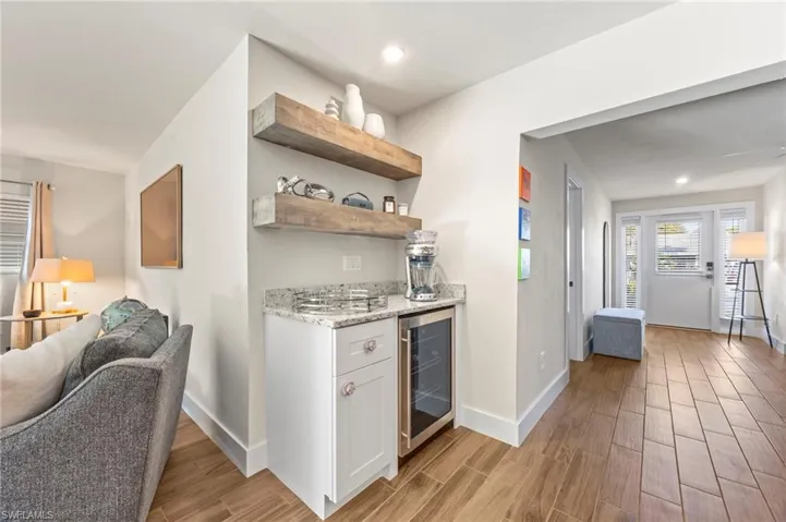 3  Crooked  LN, Naples, FL 34112