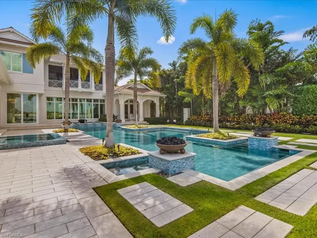 17412 Via Lugano Ct, Miromar Lakes, Florida 33913