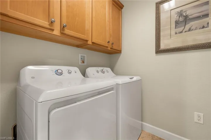 10381  Glastonbury  CIR, Fort Myers, FL 33913