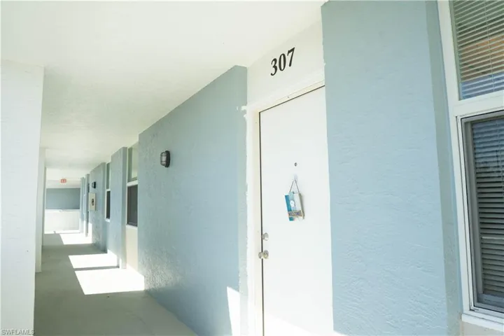 Front Entry Unit 307