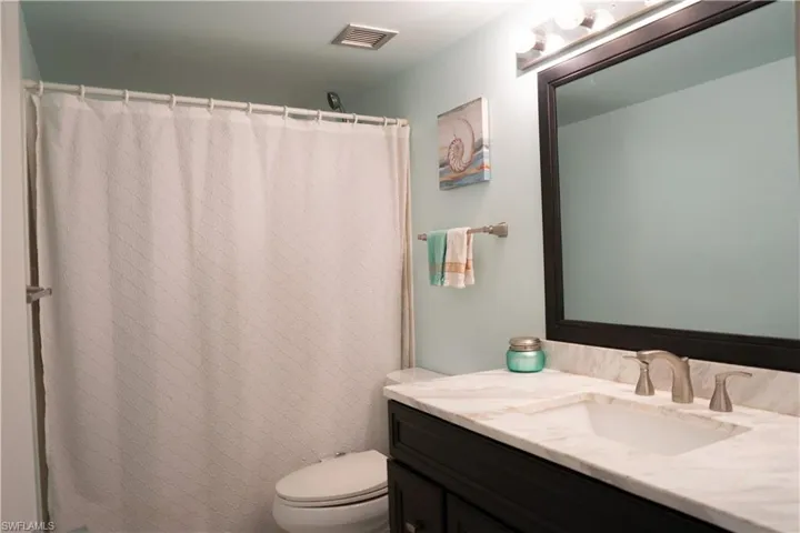 Guest Bathroom with Bathtub
