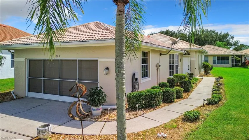609  Aston Lake  CT, Lehigh Acres, FL 33974