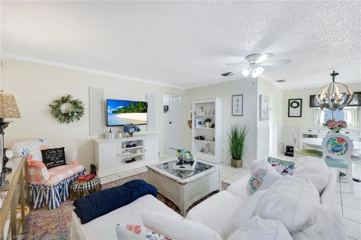 1366  Trail Terrace  DR, Naples, FL 34103