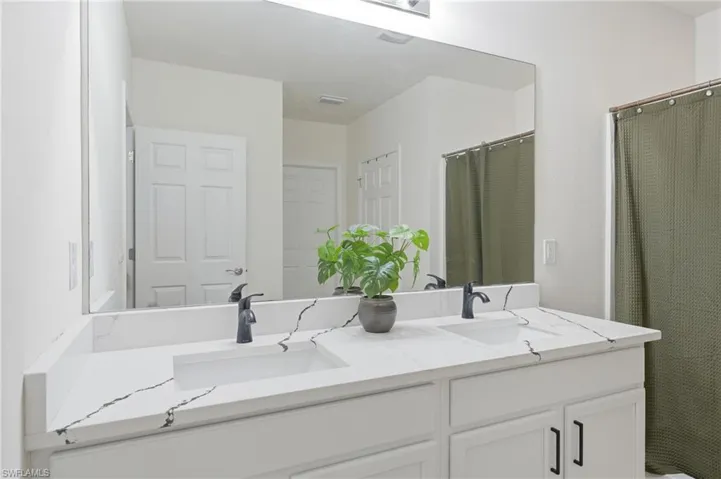 2006 15th Ave, Cape Coral, Florida 33991