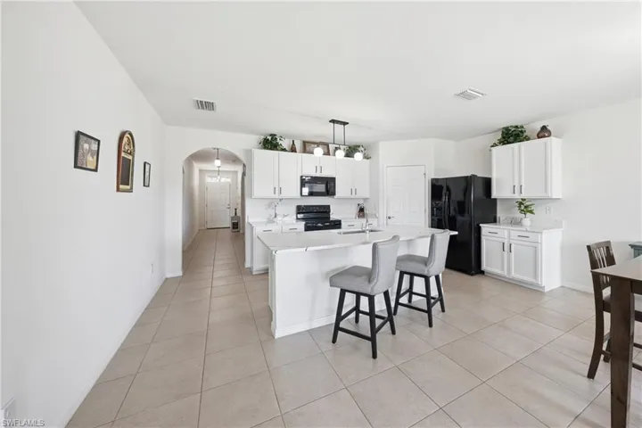 2006 15th Ave, Cape Coral, Florida 33991