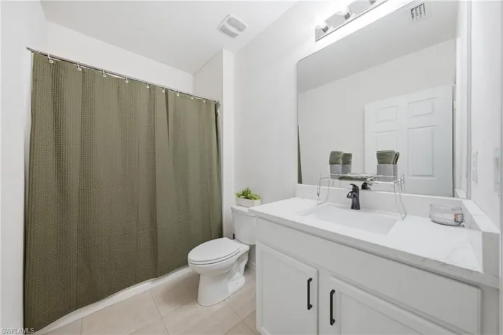 2006 15th Ave, Cape Coral, Florida 33991