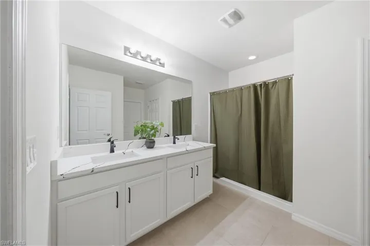 2006 15th Ave, Cape Coral, Florida 33991