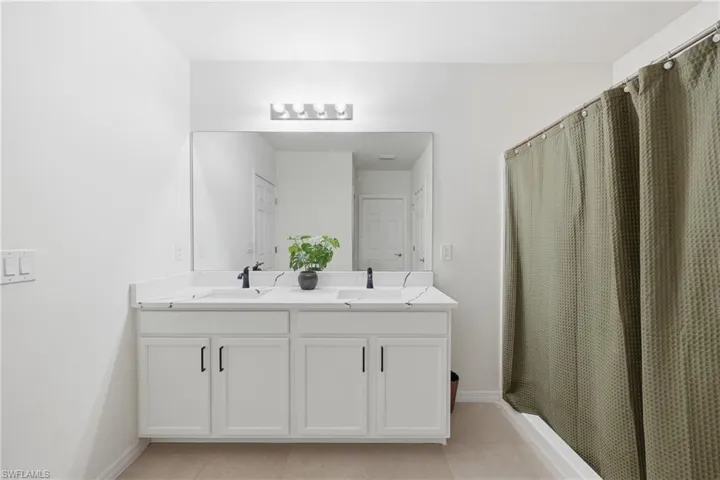 2006 15th Ave, Cape Coral, Florida 33991