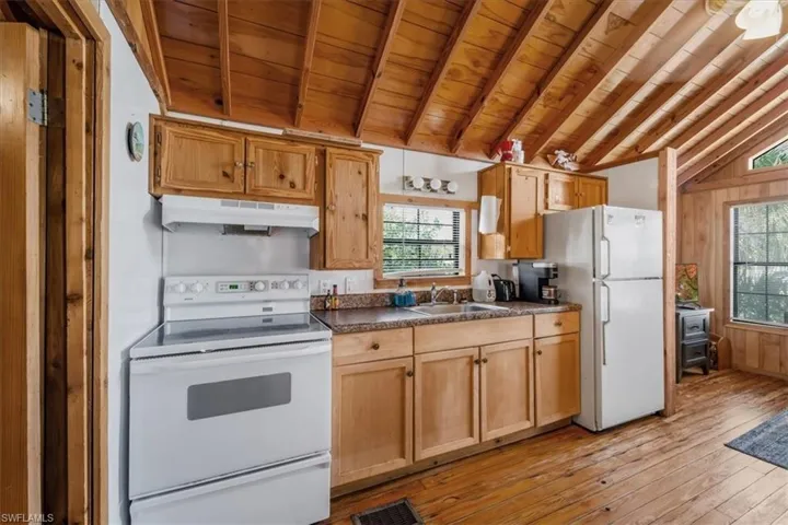 825 Copeland 21, Everglades City, Florida 34139