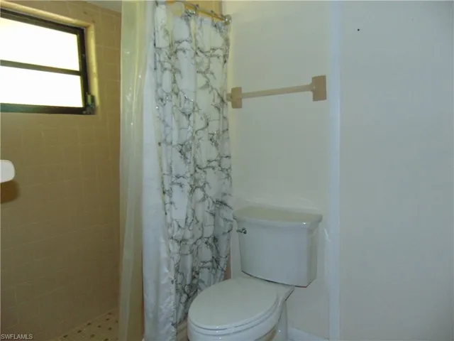 619 Calvin AVE, LEHIGH ACRES FL 33972