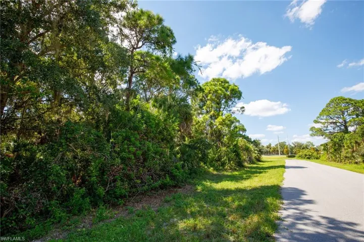 175 Sesame Rd E, Rotonda West, Florida 33947