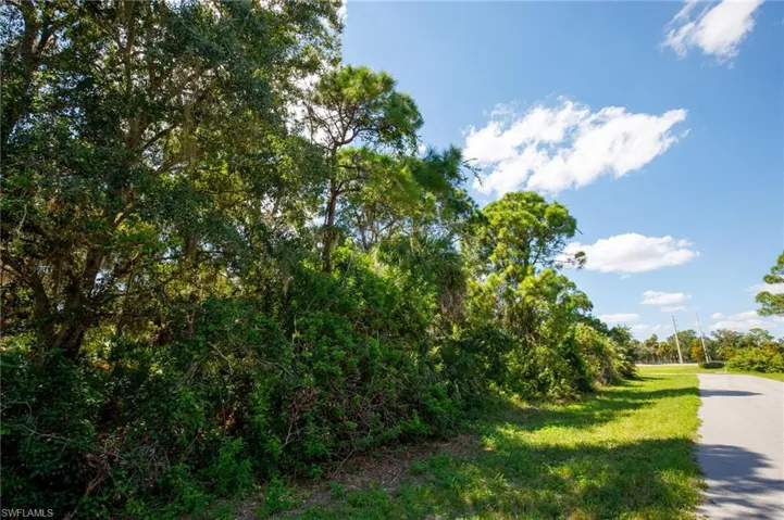 175 Sesame Rd E, Rotonda West, Florida 33947