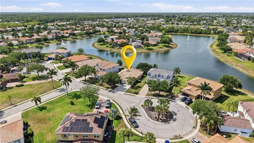 1121  Amber Lake  CT, Cape Coral, FL 33909