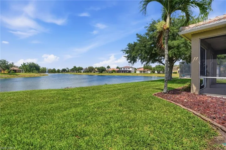 1121  Amber Lake  CT, Cape Coral, FL 33909