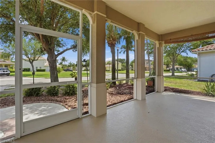 1121  Amber Lake  CT, Cape Coral, FL 33909