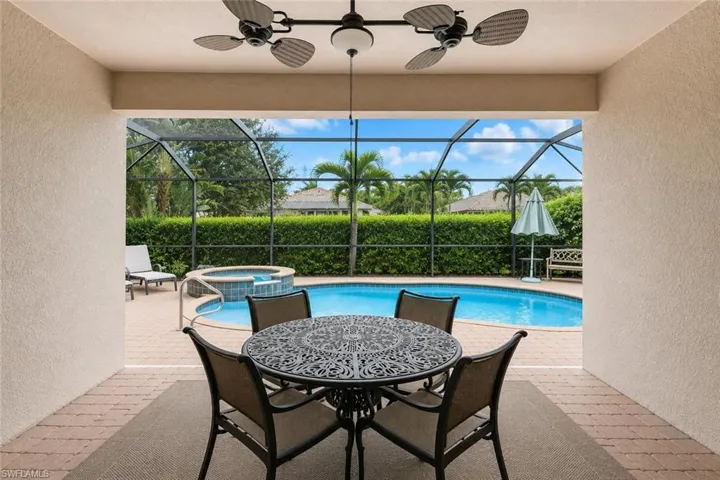3934 Sapphire Way, Naples, Florida 34114