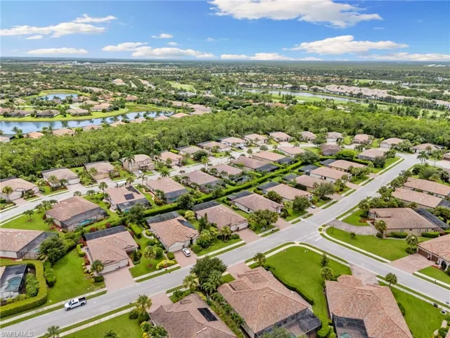 3934 Sapphire Way, Naples, Florida 34114