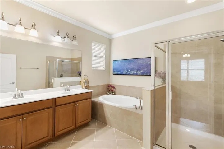 3934 Sapphire Way, Naples, Florida 34114