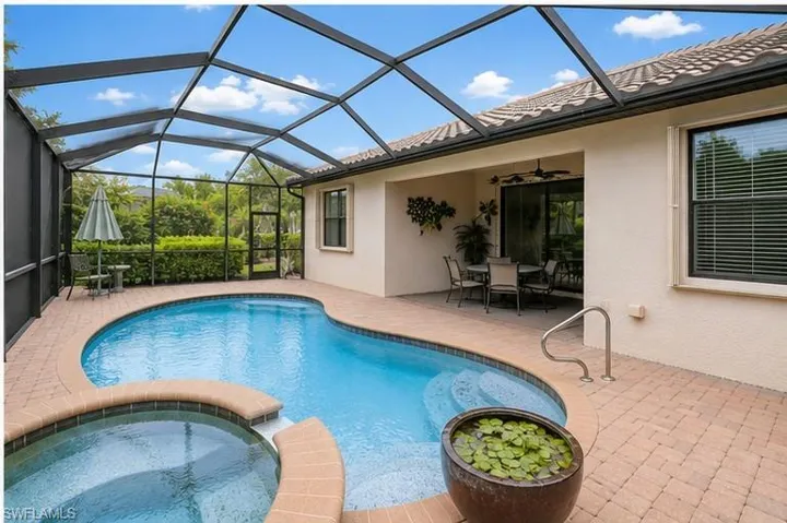 3934 Sapphire Way, Naples, Florida 34114