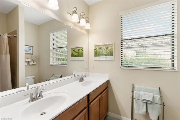 3934 Sapphire Way, Naples, Florida 34114