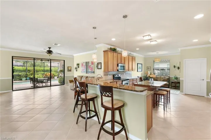 3934 Sapphire Way, Naples, Florida 34114