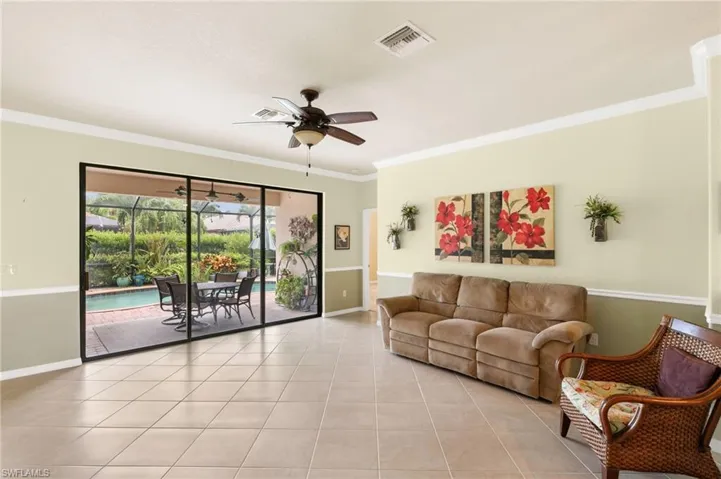 3934 Sapphire Way, Naples, Florida 34114