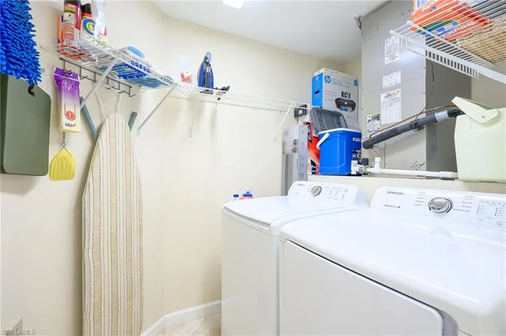 In unit laundry with independent washer and dryer