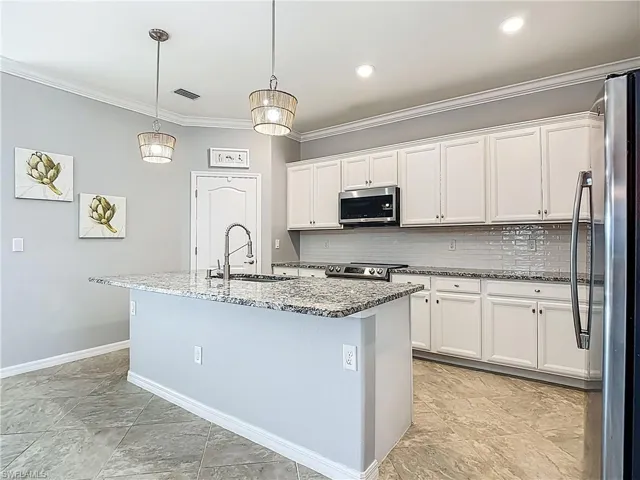 19890 Beverly Park Rd, Estero, Florida 33928