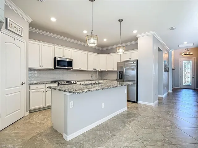 19890 Beverly Park Rd, Estero, Florida 33928