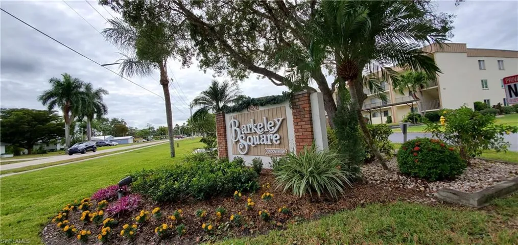 2100 Barkeley Ln 3, Fort Myers, Florida 33907