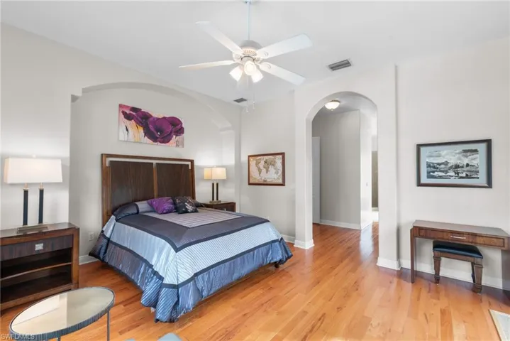 5261  Melaluca  DR, Fort Myers, FL 33905