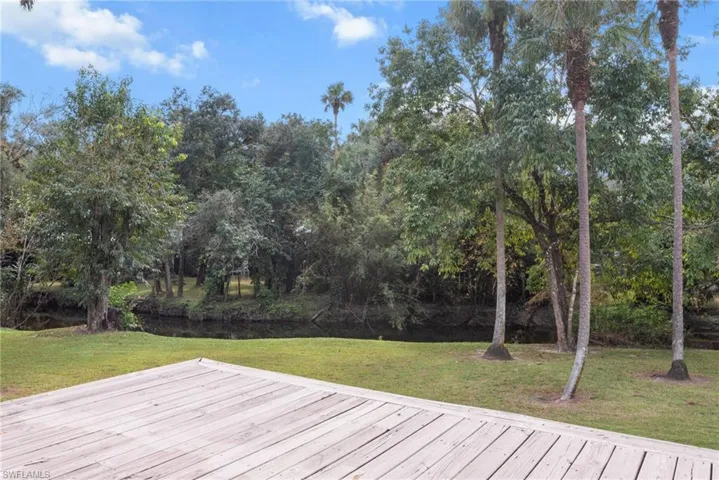 5261  Melaluca  DR, Fort Myers, FL 33905