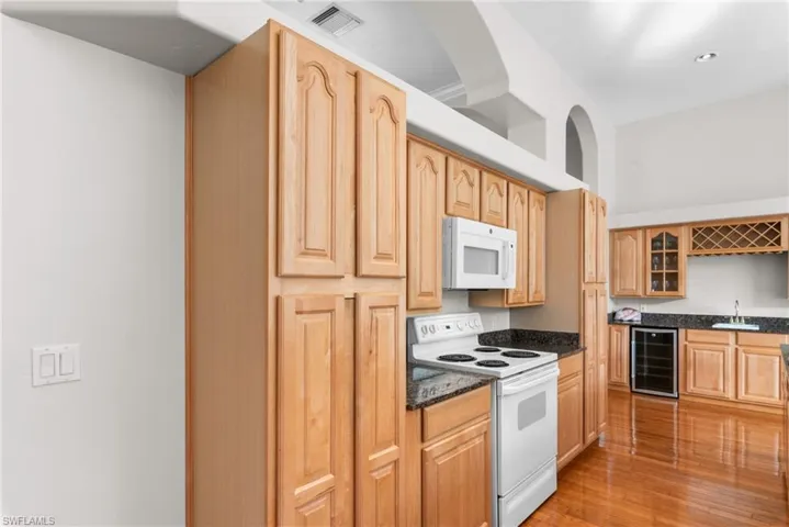 5261  Melaluca  DR, Fort Myers, FL 33905