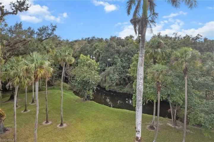 5261  Melaluca  DR, Fort Myers, FL 33905