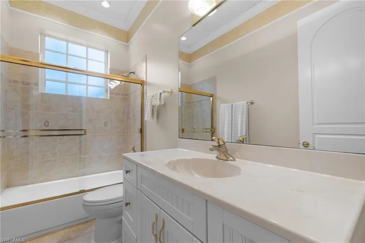 5261  Melaluca  DR, Fort Myers, FL 33905